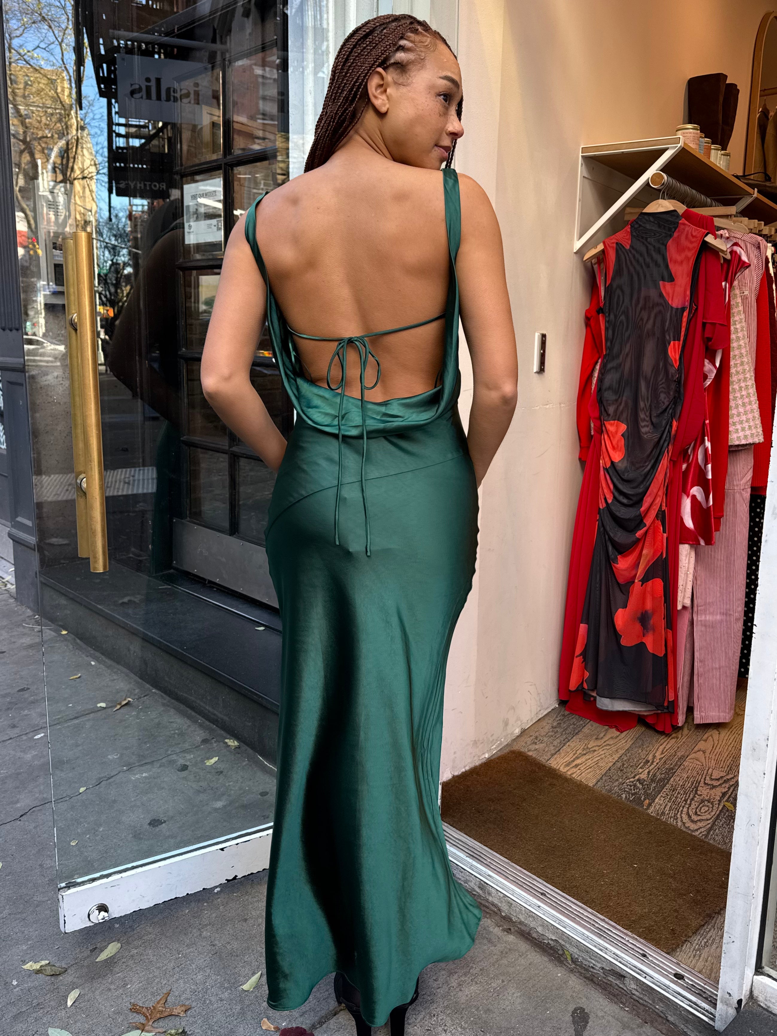 Premium Fiora Dress in Fir - Ultimate Elegance