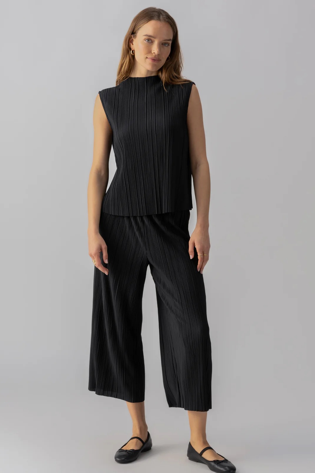 Premium Plisse Mock Neck Top - Ultimate Comfort & Style