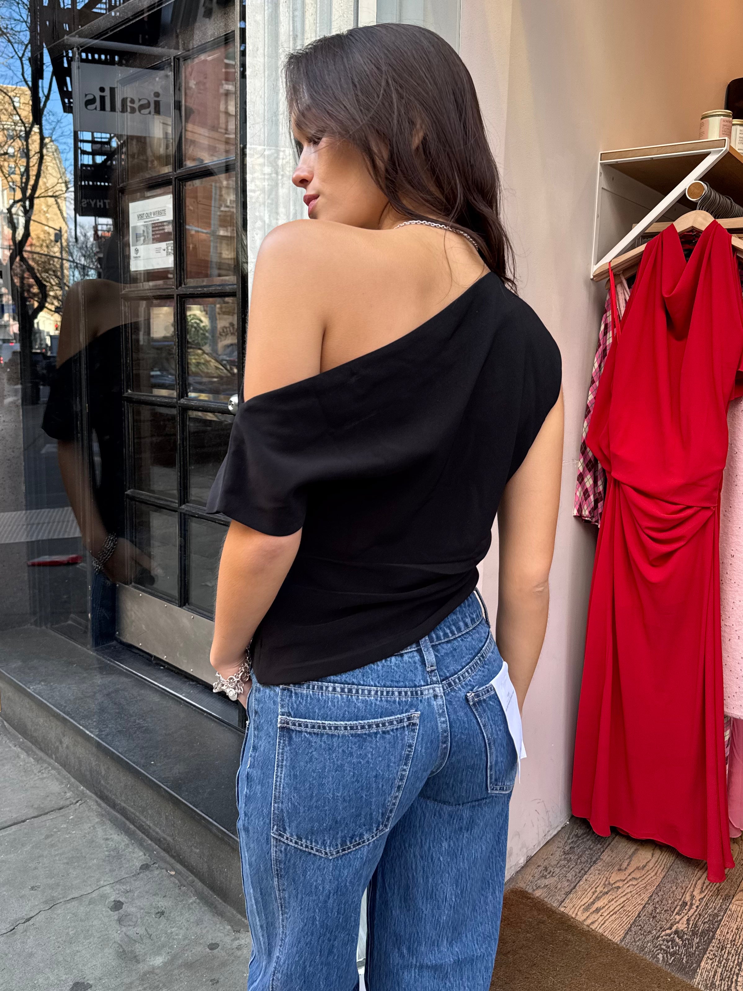 Premium Hani Top in Sleek Black