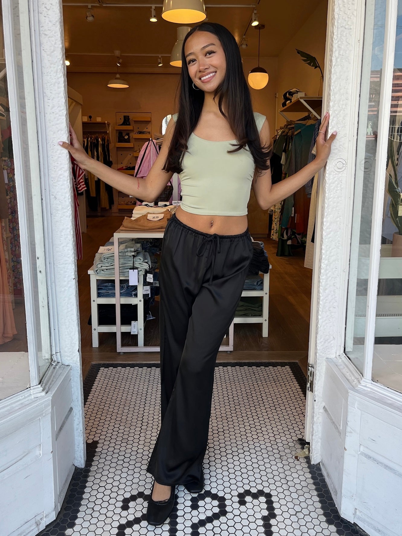 Premium Jenna Silky Pants - Ultimate Comfort in Black