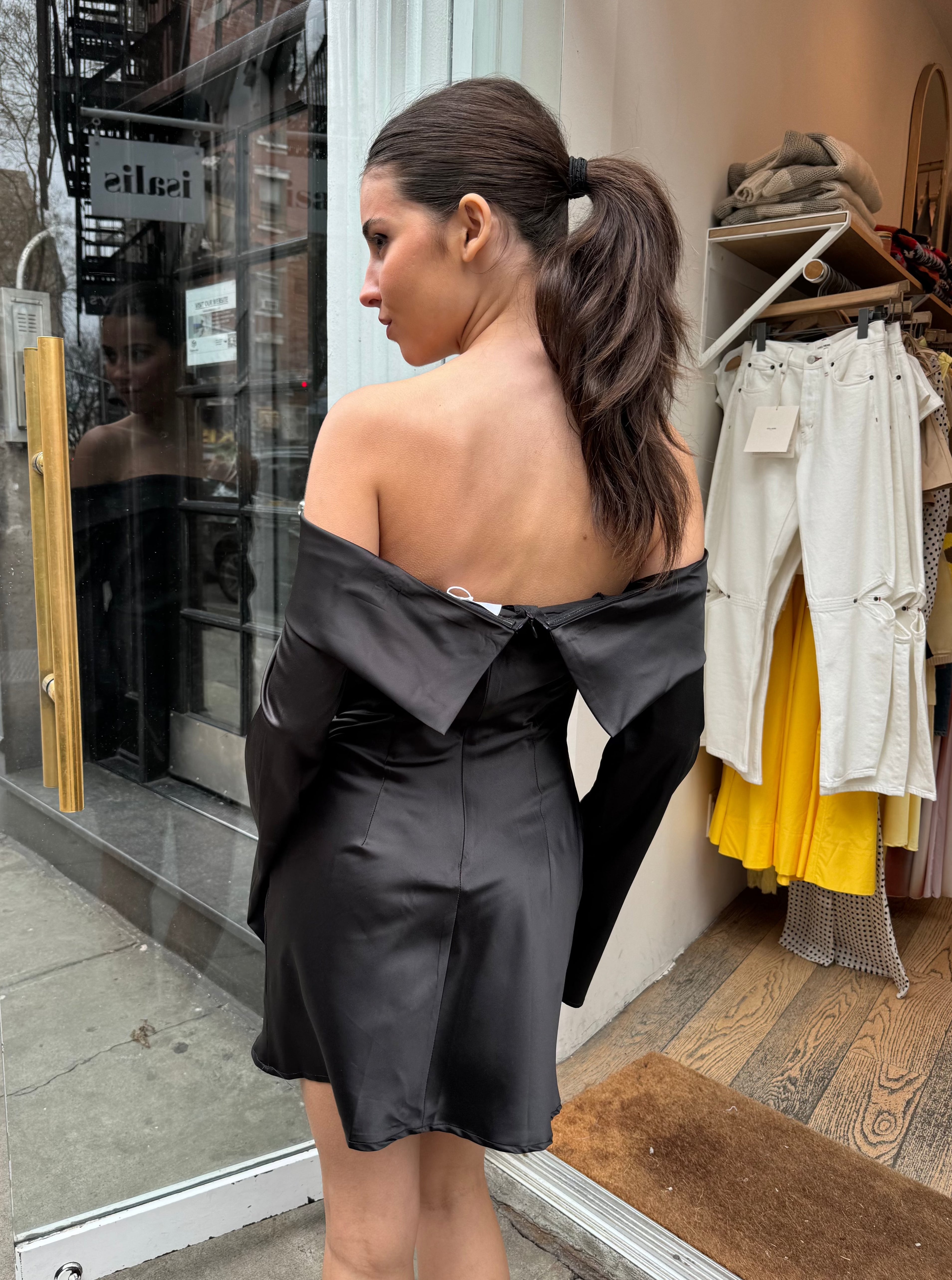 Ultimate Steele Off-Shoulder Mini Dress - Black Elegance