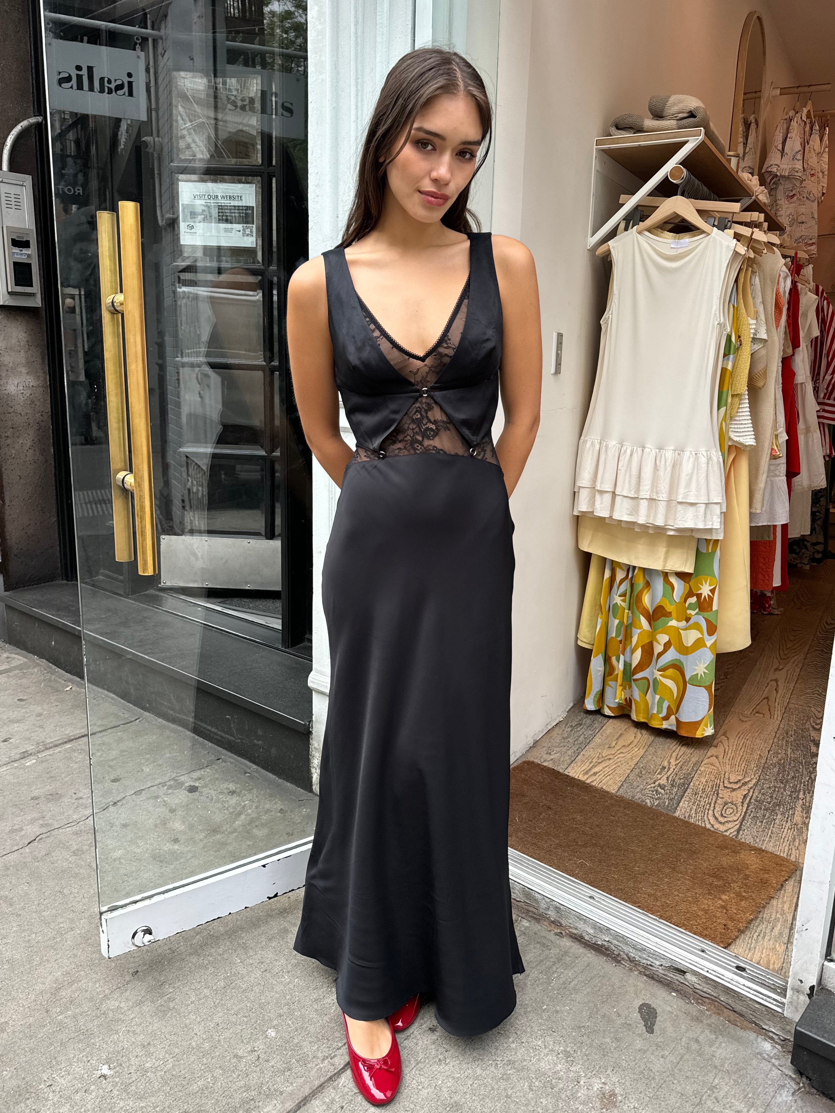 Premium Juliette V-Neck Maxi Dress - Ultimate Black Elegance