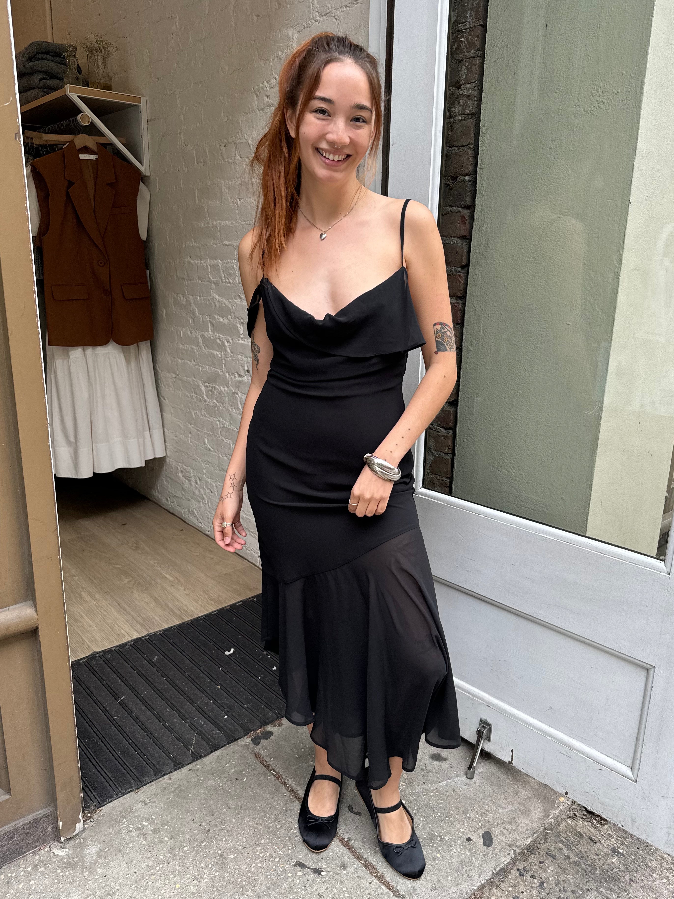 Premium Ramsey Black Midi Dress - Ultimate Elegance