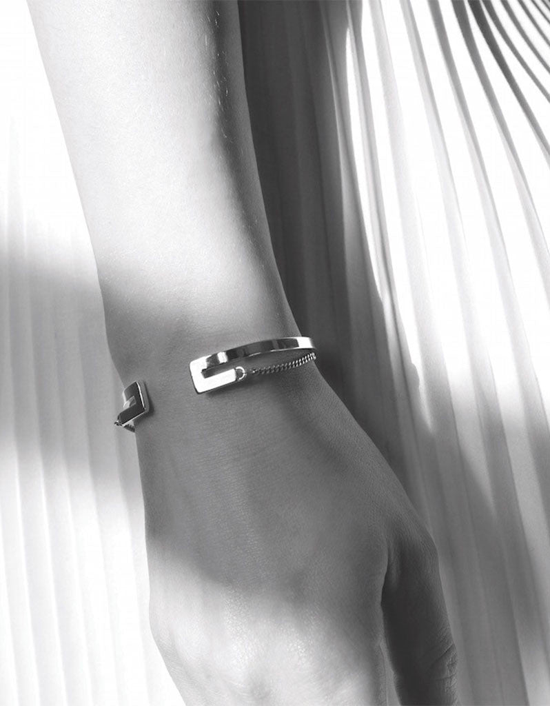 Premium Jenny Bird Mia Gold Cuff – Ultimate Style Upgrade