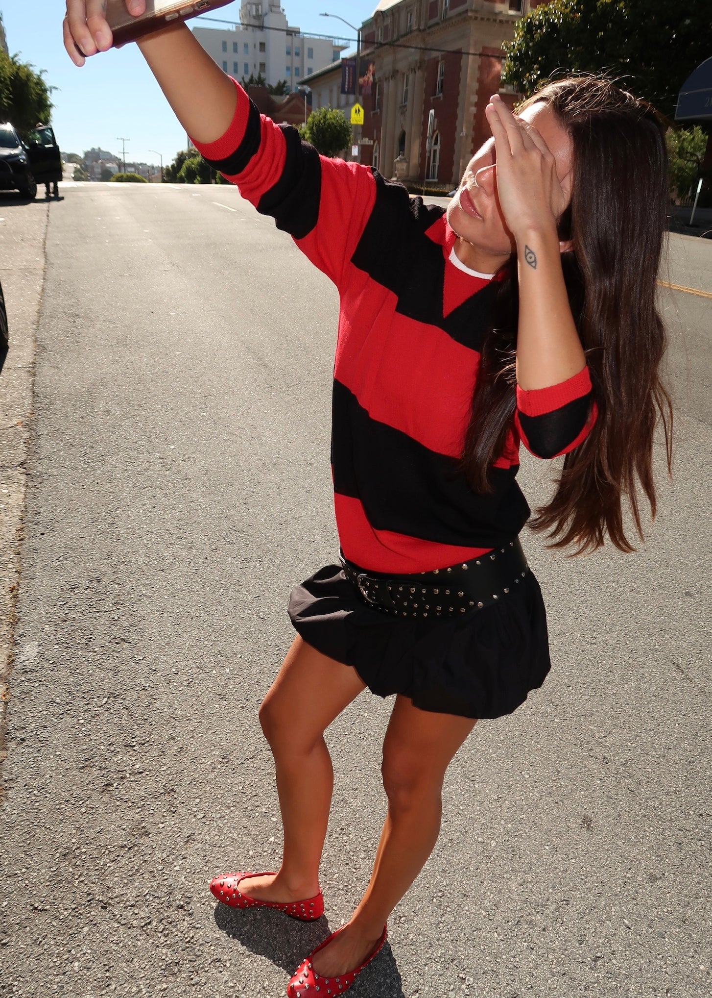 Premium Jess Polo: Red/Black Blend for Ultimate Style