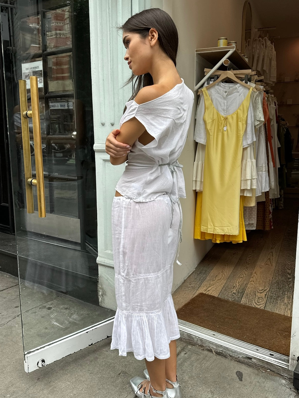 Premium Swan Skirt in White - Ultimate Elegance