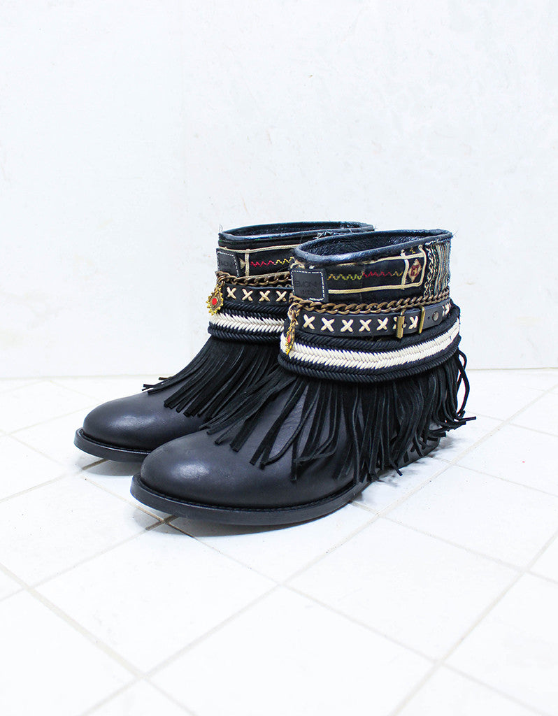 Premium Handmade Boho Boots in Black | Size 40 | Unique & Customizable