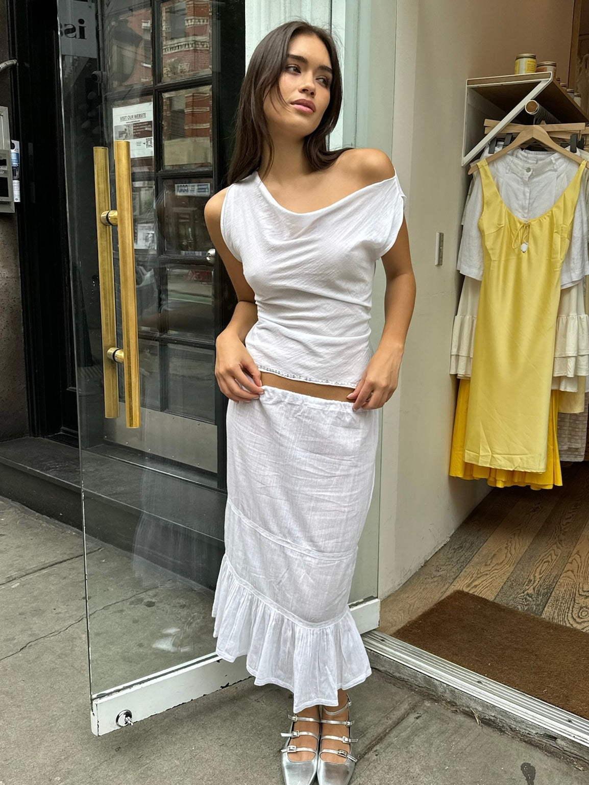 Premium Swan Skirt in White - Ultimate Elegance
