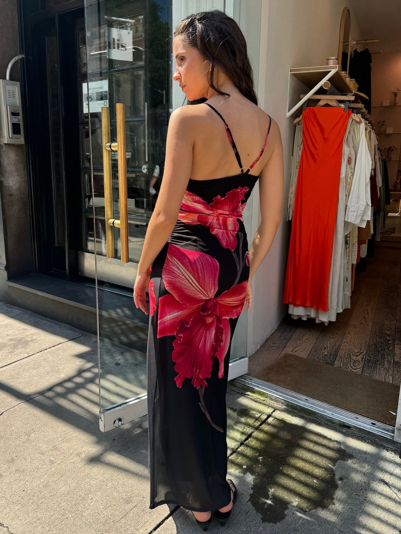 Premium Nicole Maxi Dress - Black Floral Elegance