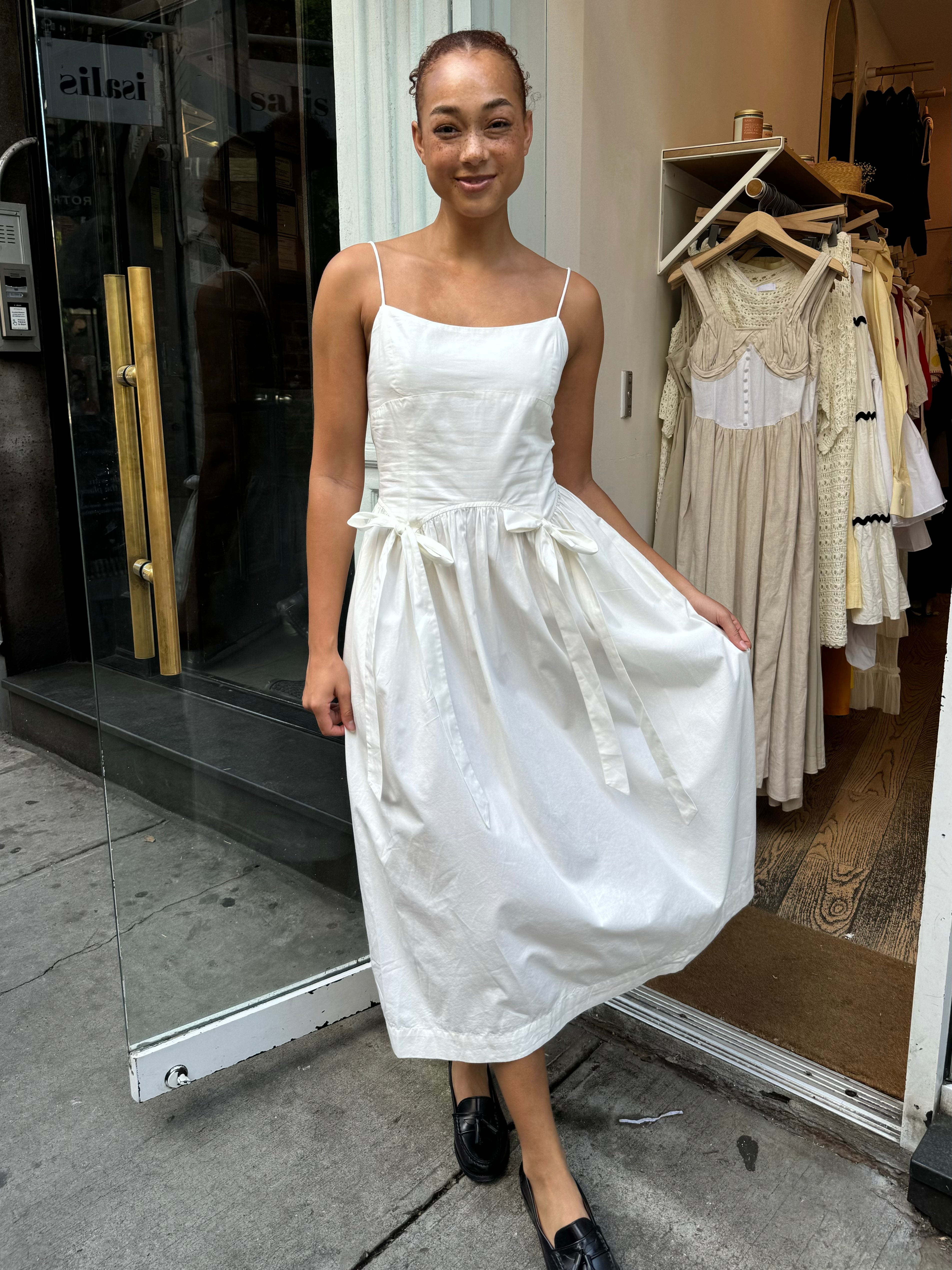 Premium Penelope White Dress – Timeless Elegance
