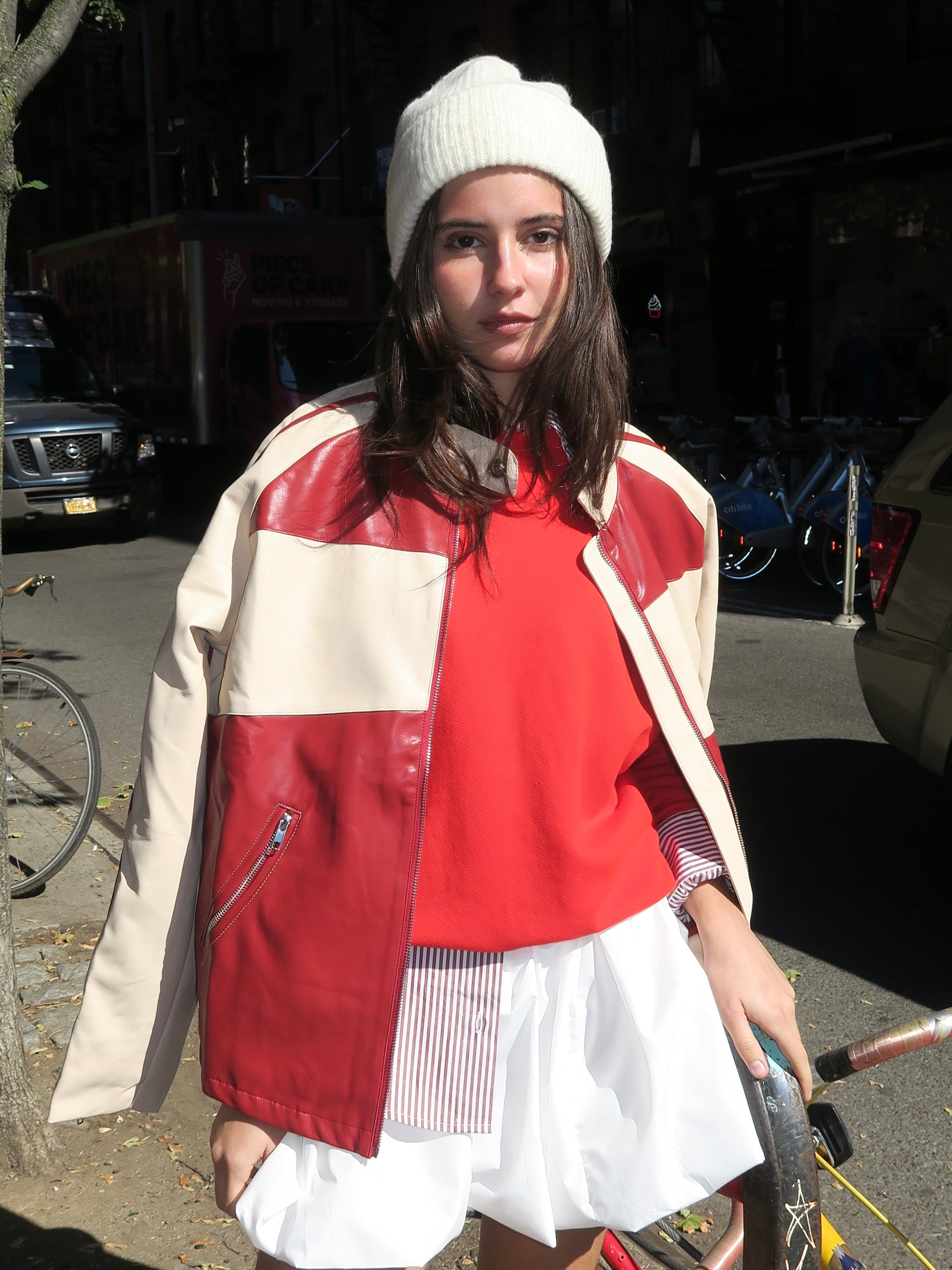 Premium Isalis Beanie - Ultimate Winter Comfort in Cream