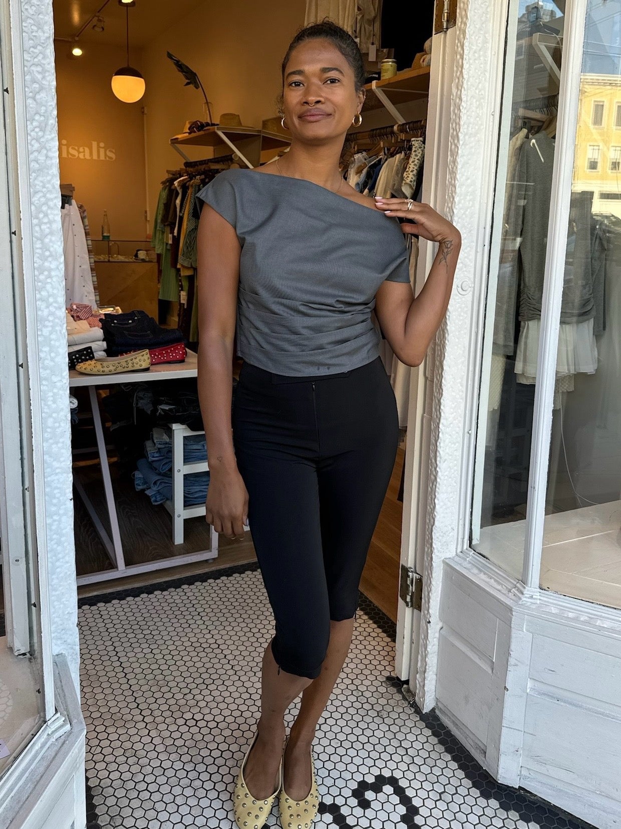 Premium Harper Capri's in Sleek Black