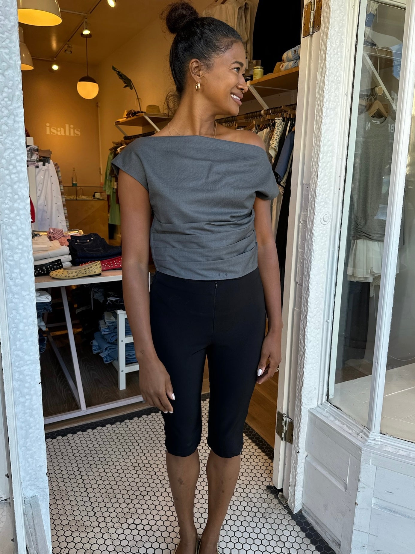 Premium Harper Capri's in Sleek Black