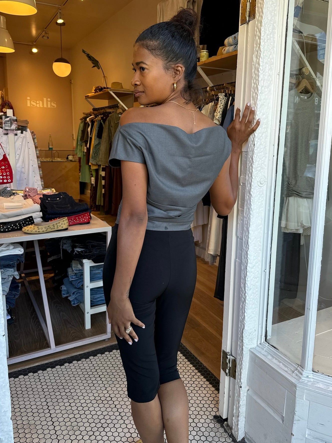 Premium Harper Capri's in Sleek Black