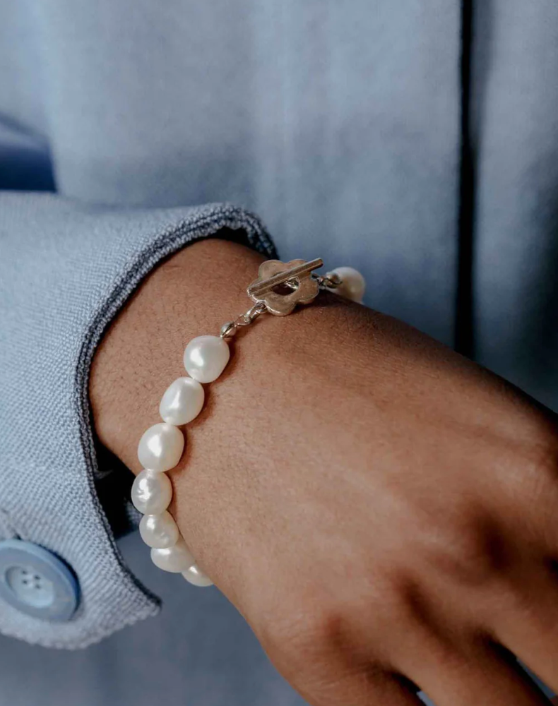 Premium Lola Pearl Bracelet in Sterling Silver